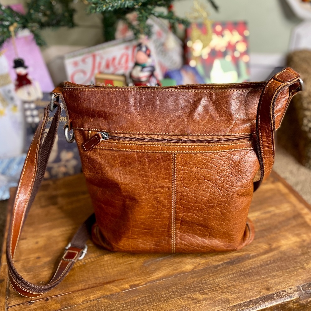 Beautiful Jack Georges Voyager Crossbody Bag #7312